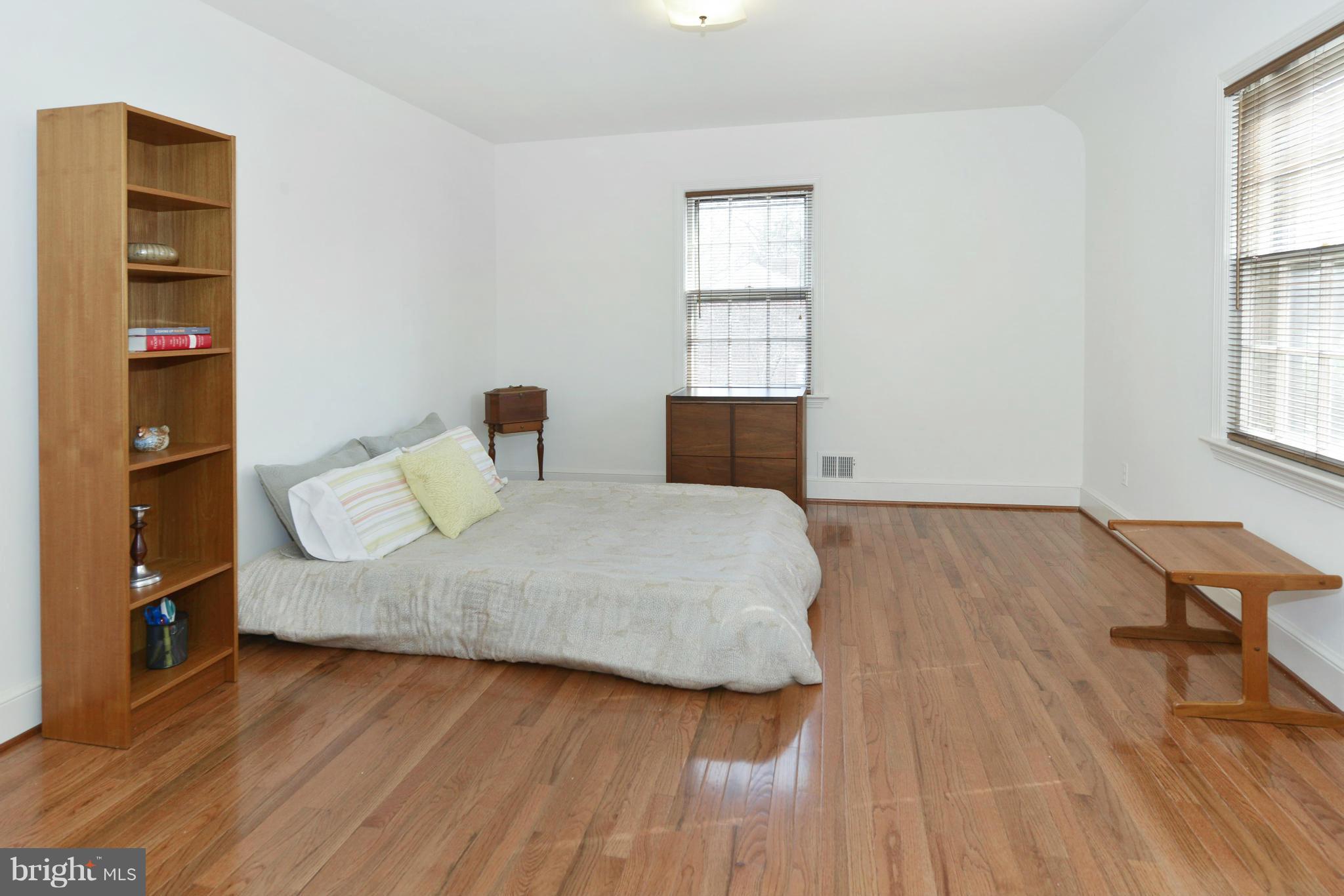 307 Hamilton Avenue Silver Spring, MD 20901 - Photo 17 of 30 Bedroom