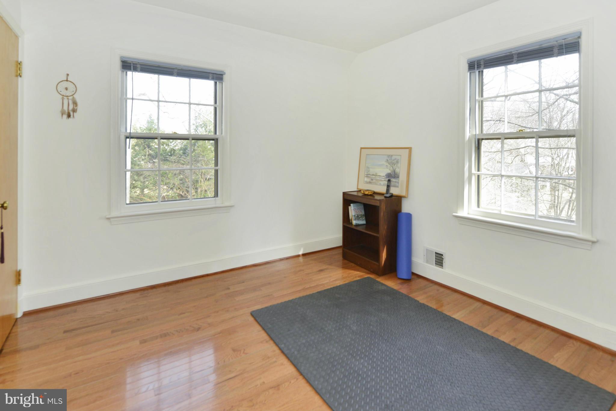 307 Hamilton Avenue Silver Spring, MD 20901 - Photo 18 of 30 Bedroom