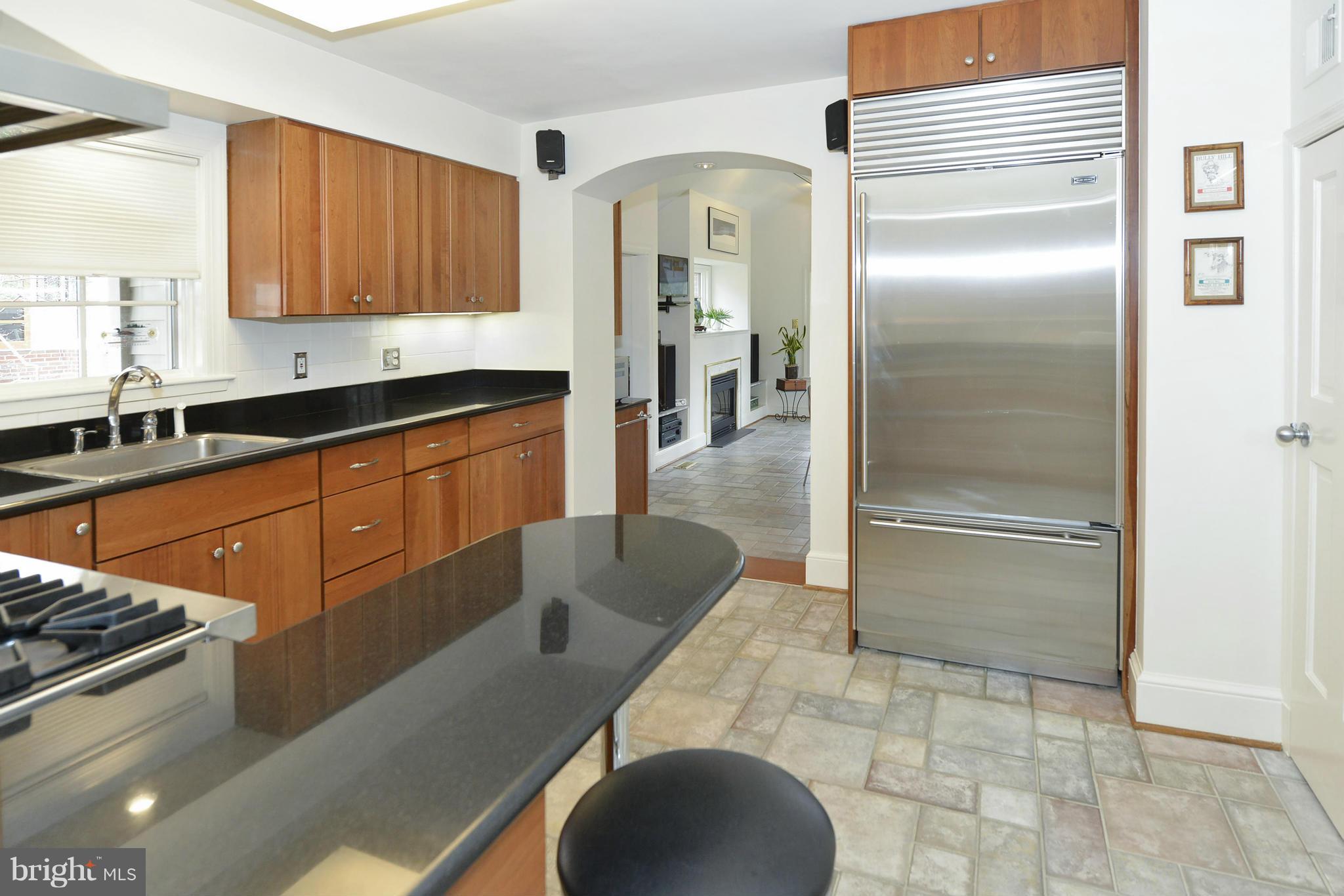 307 Hamilton Avenue Silver Spring, MD 20901 - Photo 8 of 30 Kitchen