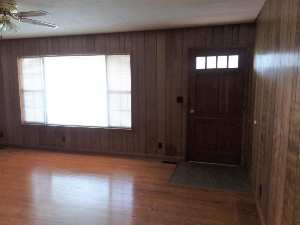 745 Concord Road Mohawk, TN 37810 - Photo 5 of 24 Living room
