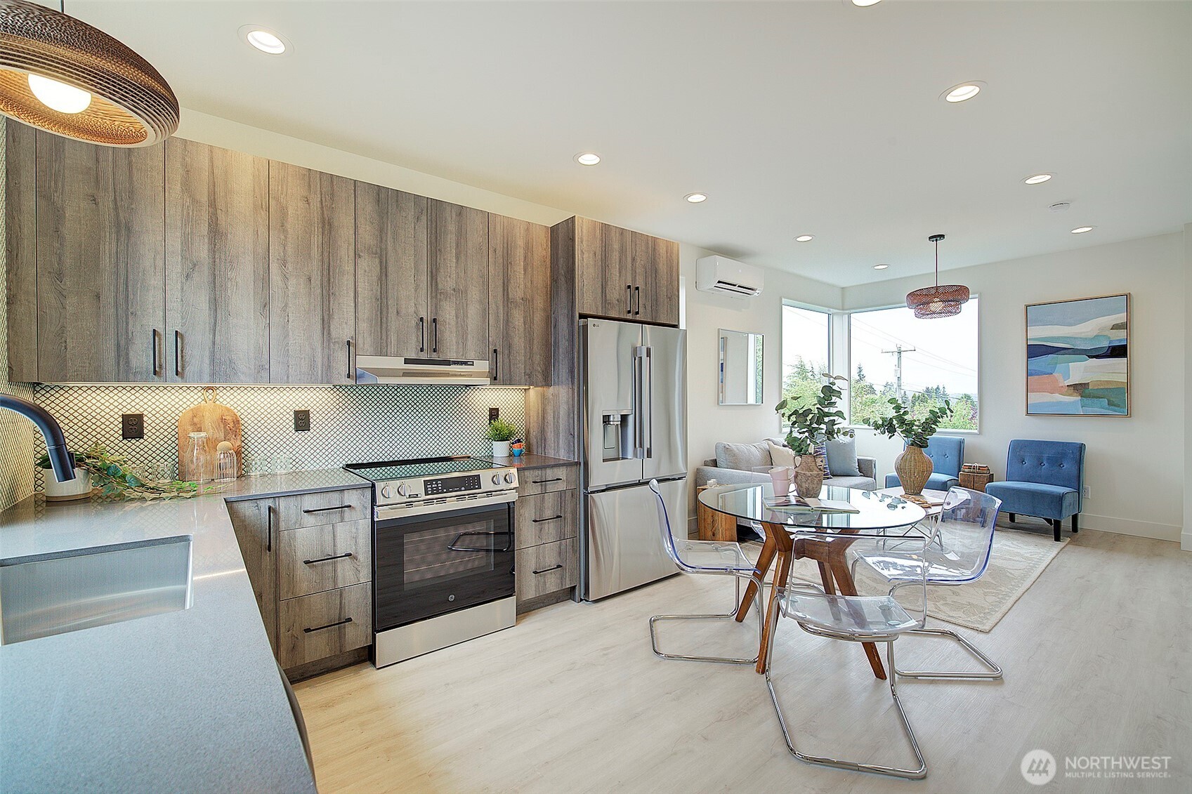 7912 34th Avenue Southwest, Unit B Seattle, WA 98126 - Photo 1 of 17