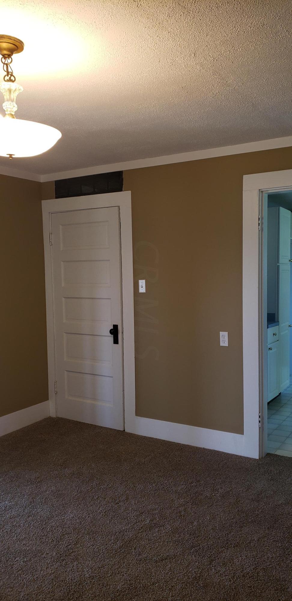 5701 Neil Road London, OH 43140 - Photo 16 of 60