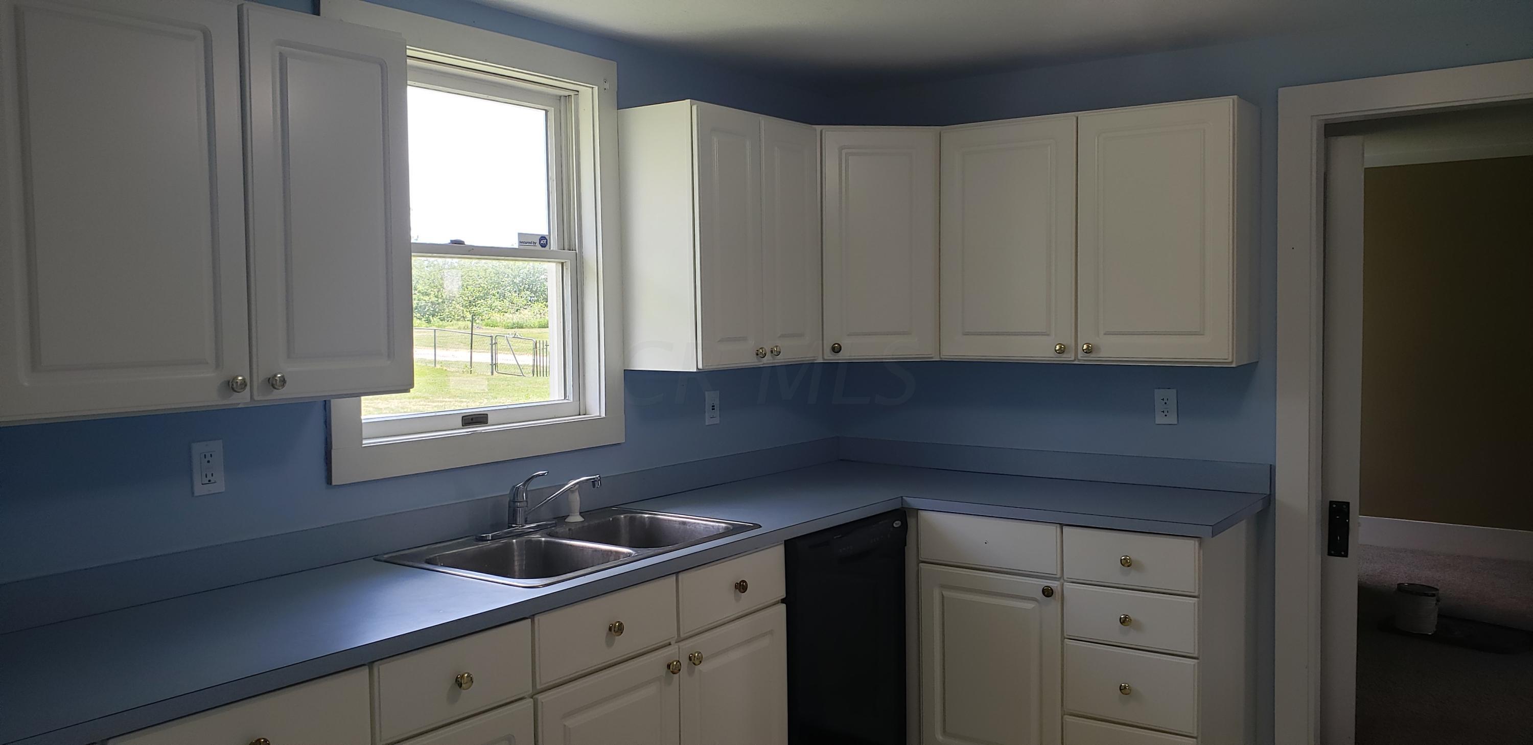 5701 Neil Road London, OH 43140 - Photo 32 of 60
