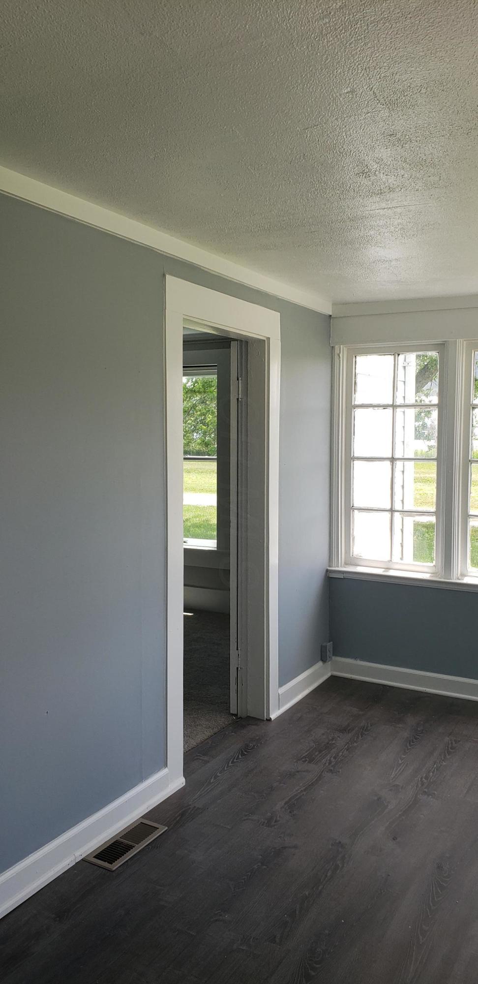 5701 Neil Road London, OH 43140 - Photo 7 of 60