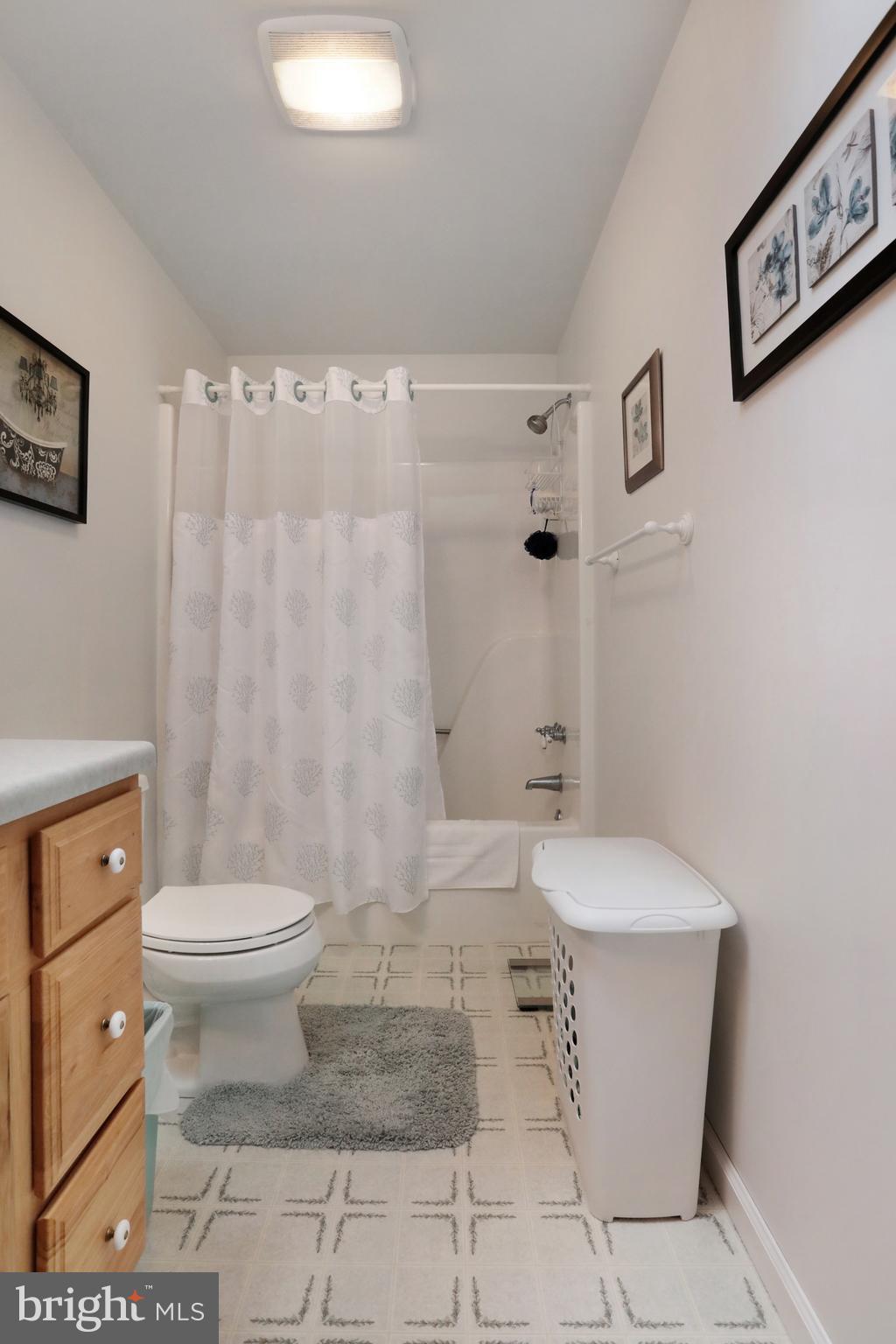 11490 Rhapsody Road Greencastle, PA 17225 - Photo 20 of 30 Upstairs bathroom