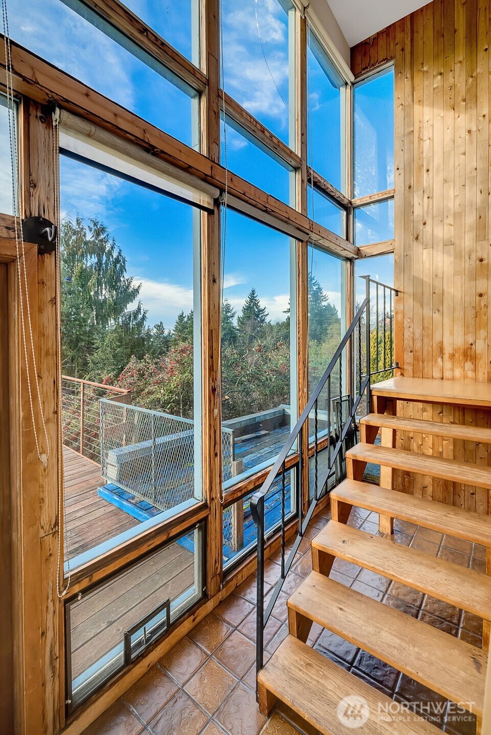 7233 36th Avenue Southwest Seattle, WA 98126 - Photo 11 of 40