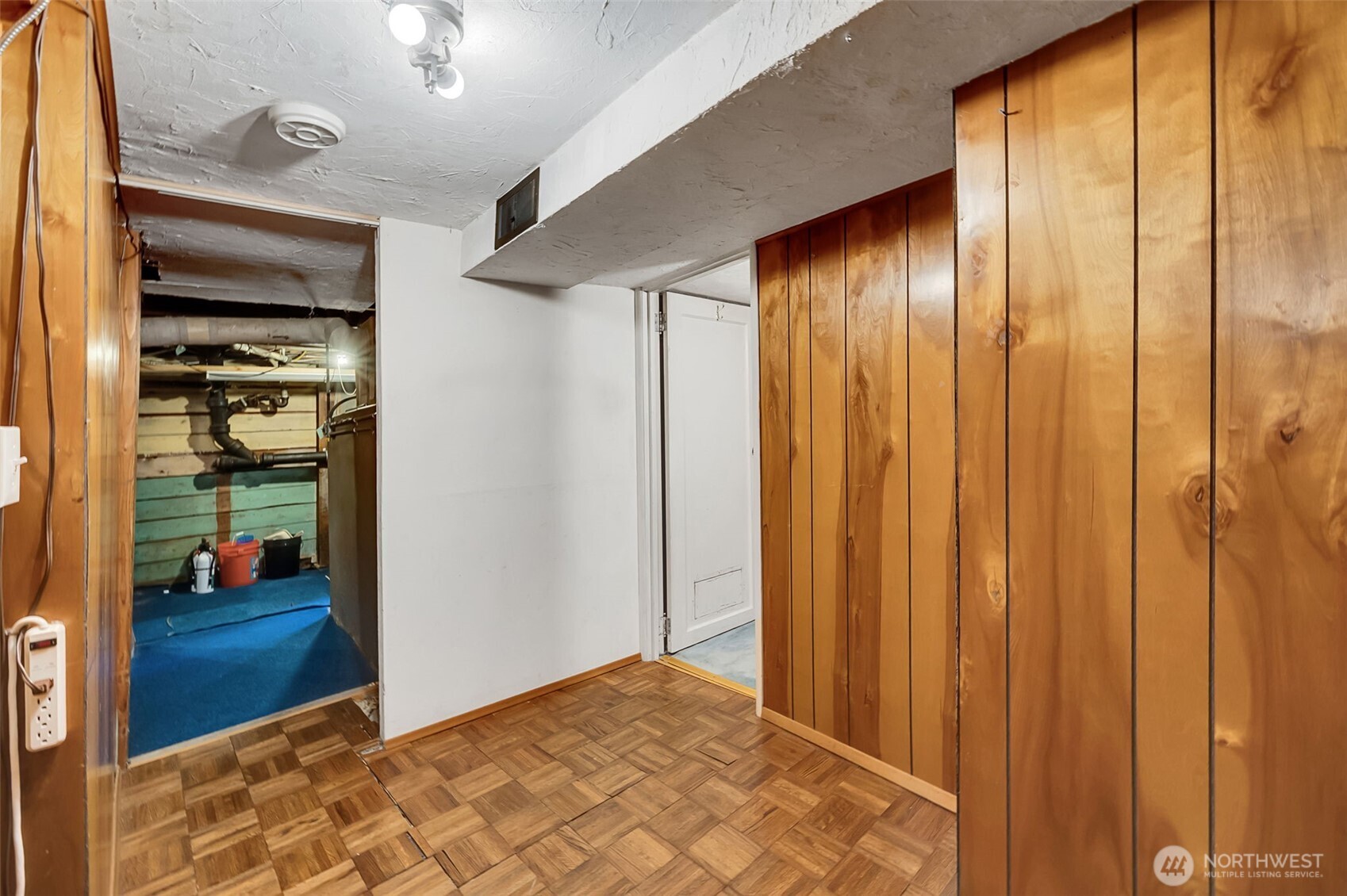 7233 36th Avenue Southwest Seattle, WA 98126 - Photo 22 of 40