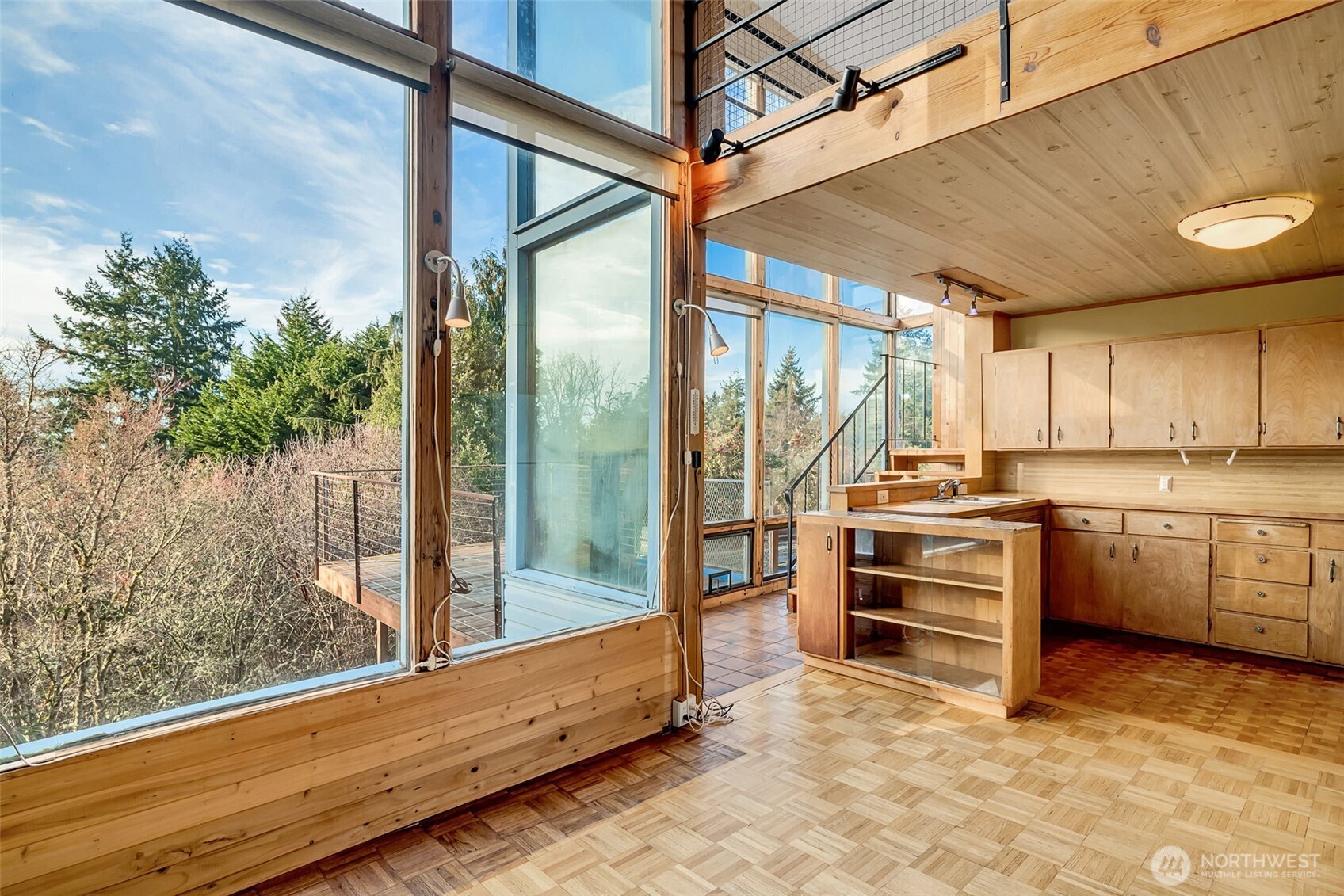 7233 36th Avenue Southwest Seattle, WA 98126 - Photo 5 of 40