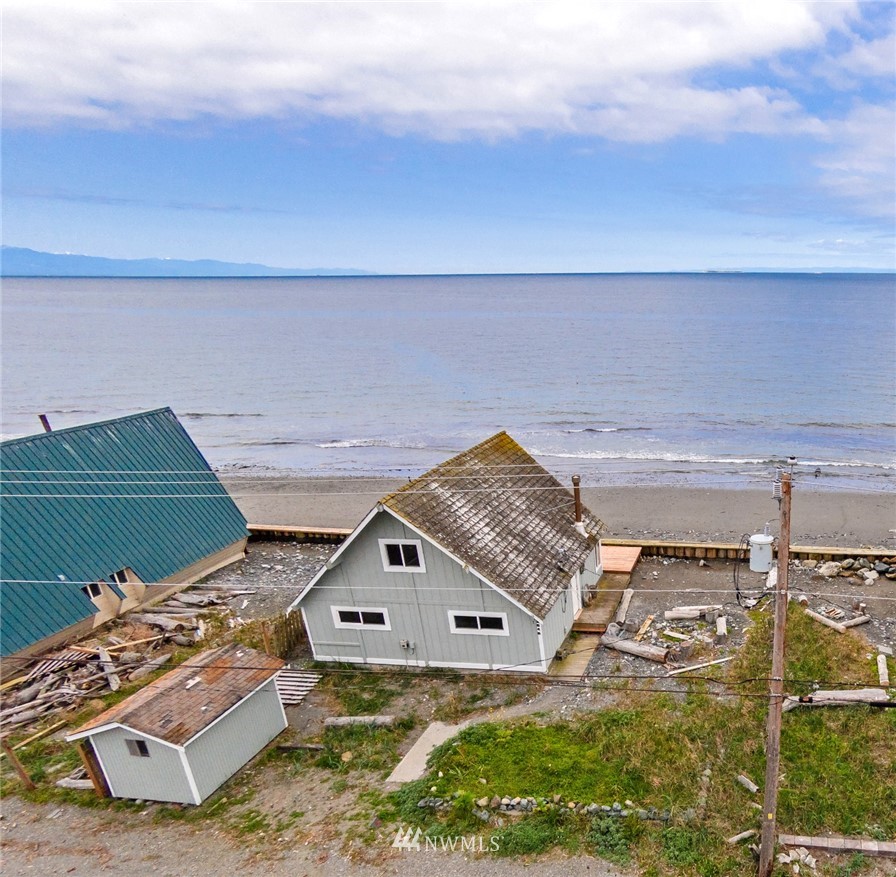 2545 West Beach Road Oak Harbor, WA 98277 - Photo 20 of 29 Gallery Image 20