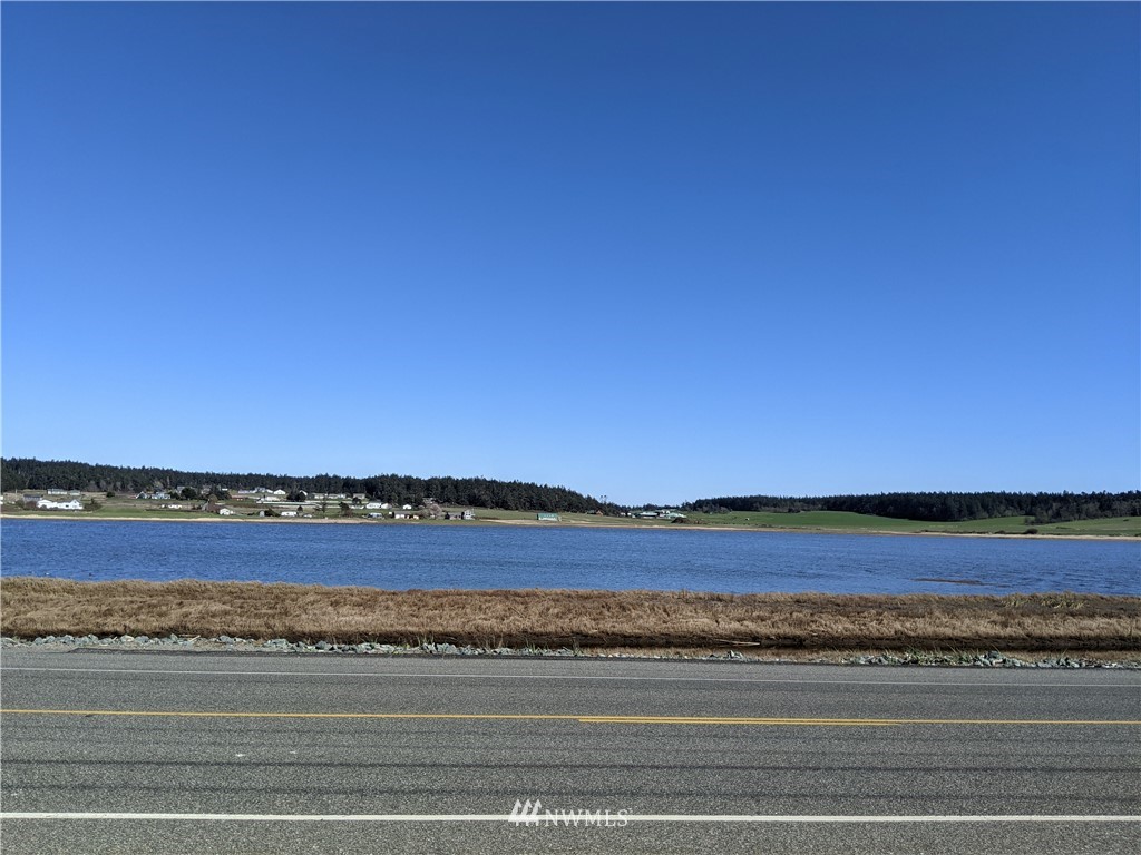 2545 West Beach Road Oak Harbor, WA 98277 - Photo 25 of 29 Gallery Image 25