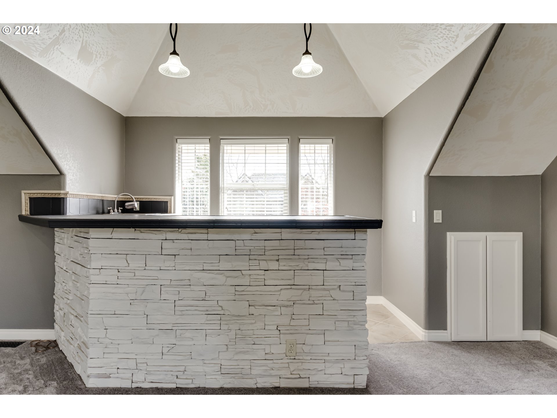 3740 Meadow View Drive Eugene, OR 97408 - Photo 24 of 46 a view of empty room with a window and wooden floor