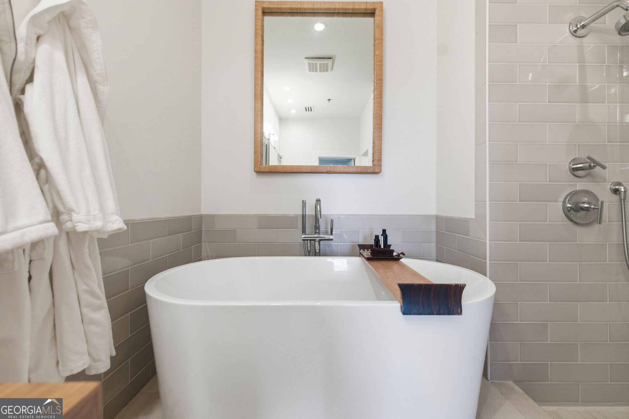 3820 Roswell Road Northeast, Unit 1012 Atlanta, GA 30342 - Photo 40 of 82 Gallery Image 40