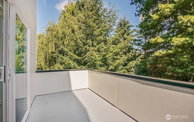 $4,495 | 3516 Northeast 87th Street, Unit C, Seattle, WA 98115