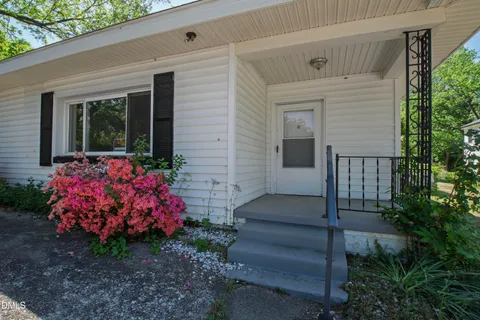 $635,000 | 2618 Bedford Avenue, Raleigh, NC 27607