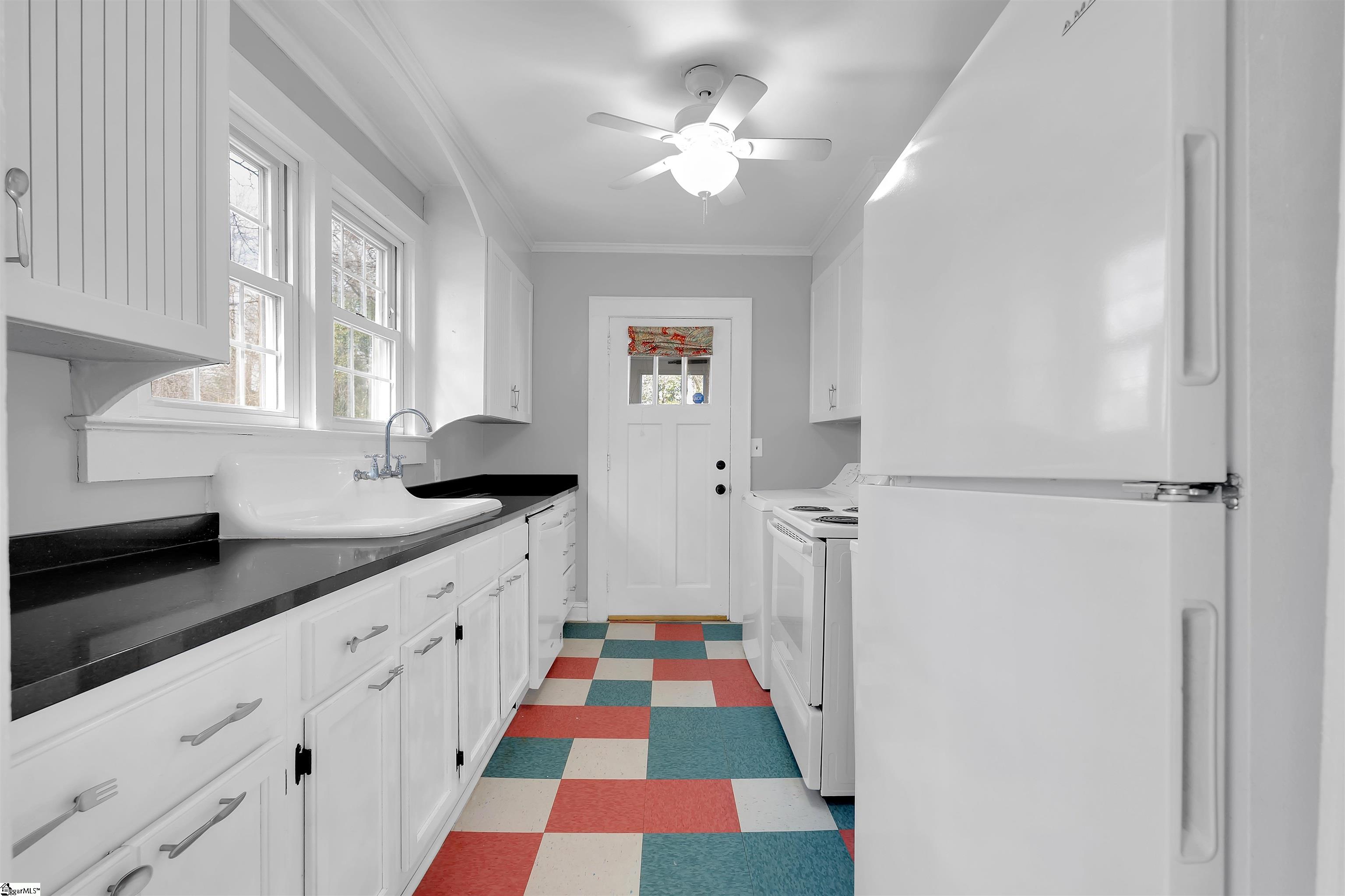 305 East Broad Street Anderson, SC 29621 - Photo 7 of 26 Gallery Image 7
