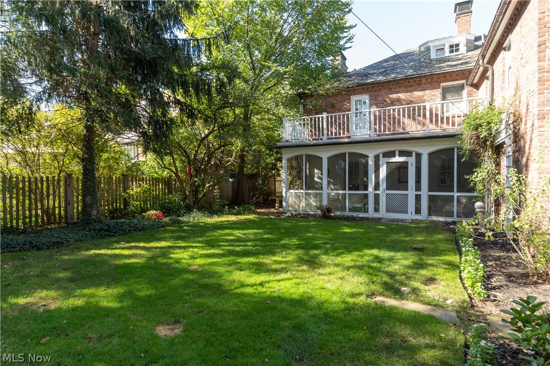 3353 Maynard Road Shaker Heights, OH 44122 - Photo 7 of 35 Gallery Image 7