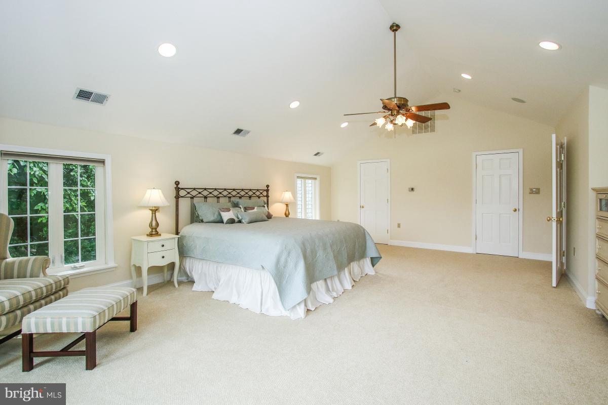 4105 Beverly Road Rockville, MD 20853 - Photo 17 of 29 Bedroom (Master)