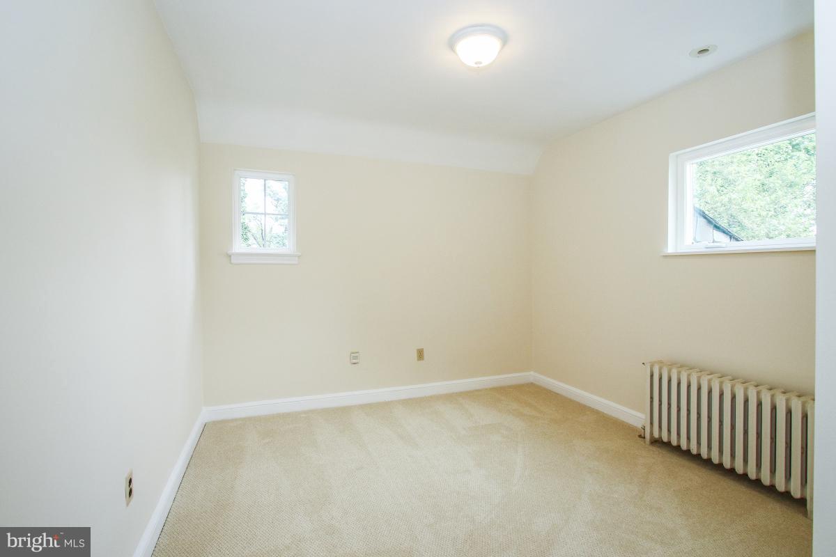 4105 Beverly Road Rockville, MD 20853 - Photo 25 of 29 Bedroom