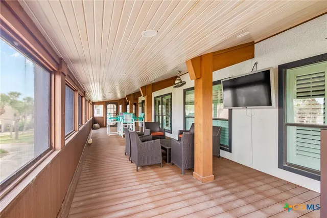 $1,499,000 | 2133 Maple Street, Port O'Connor, TX 77982