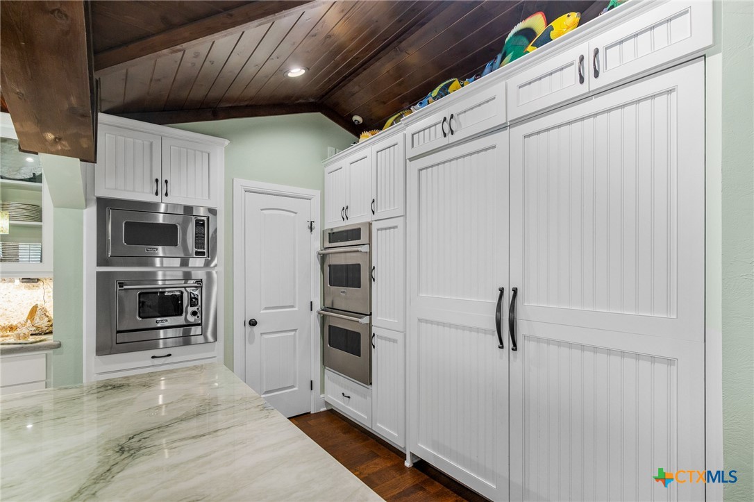 2133 Maple Street Port O'Connor, TX 77982 - Photo 7 of 48