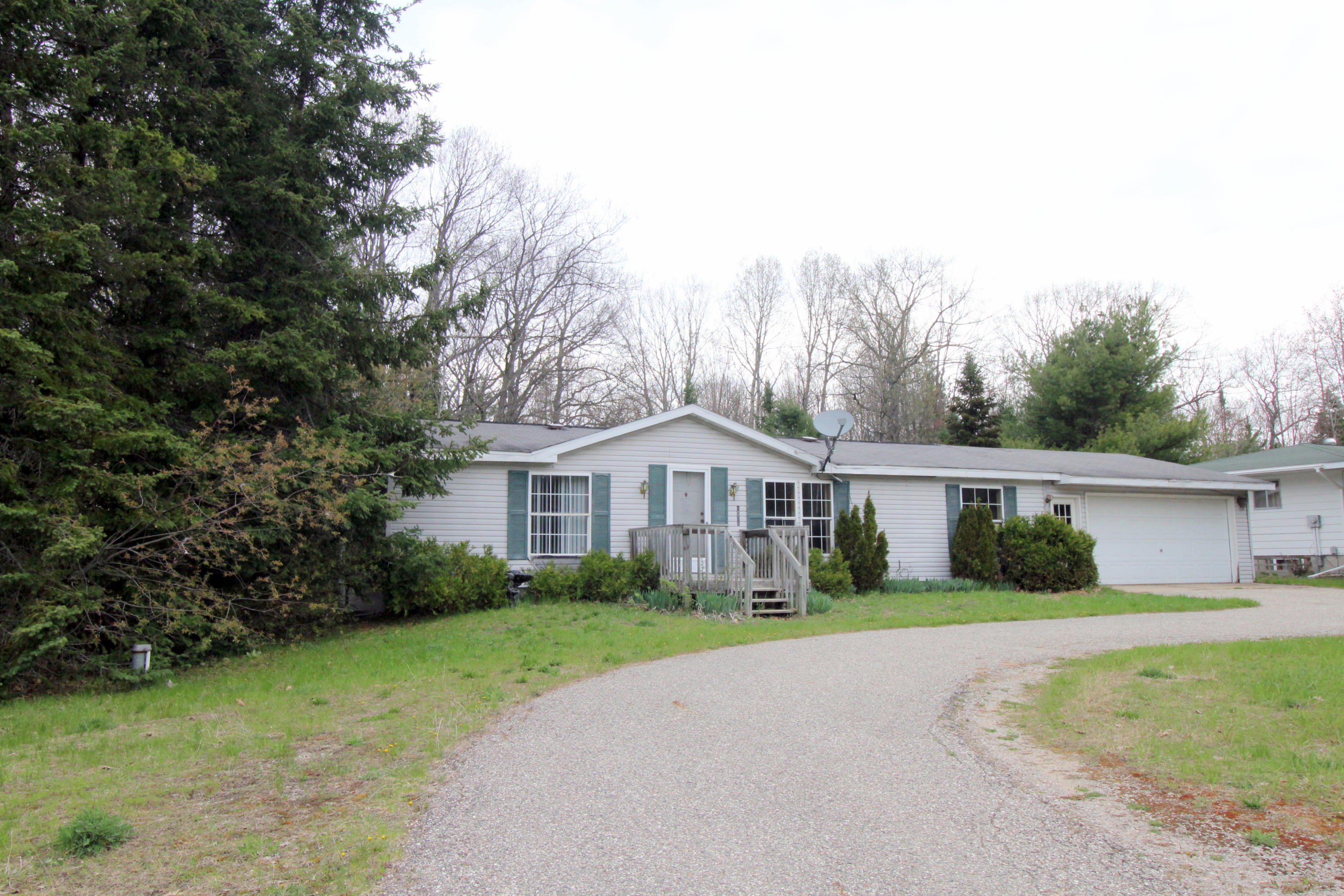 4586 Onaway Road Indian River, MI 49749 - Photo 1 of 27 Gallery Image 1