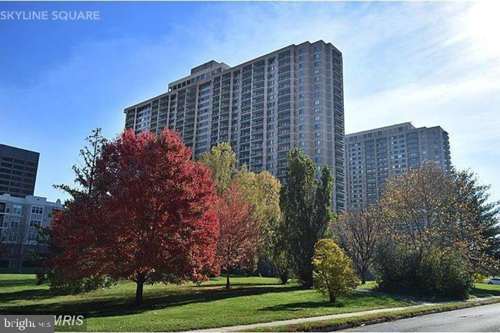 5505 Seminary Road, Unit 1209N Falls Church, VA 22041 - Photo 1 of 16