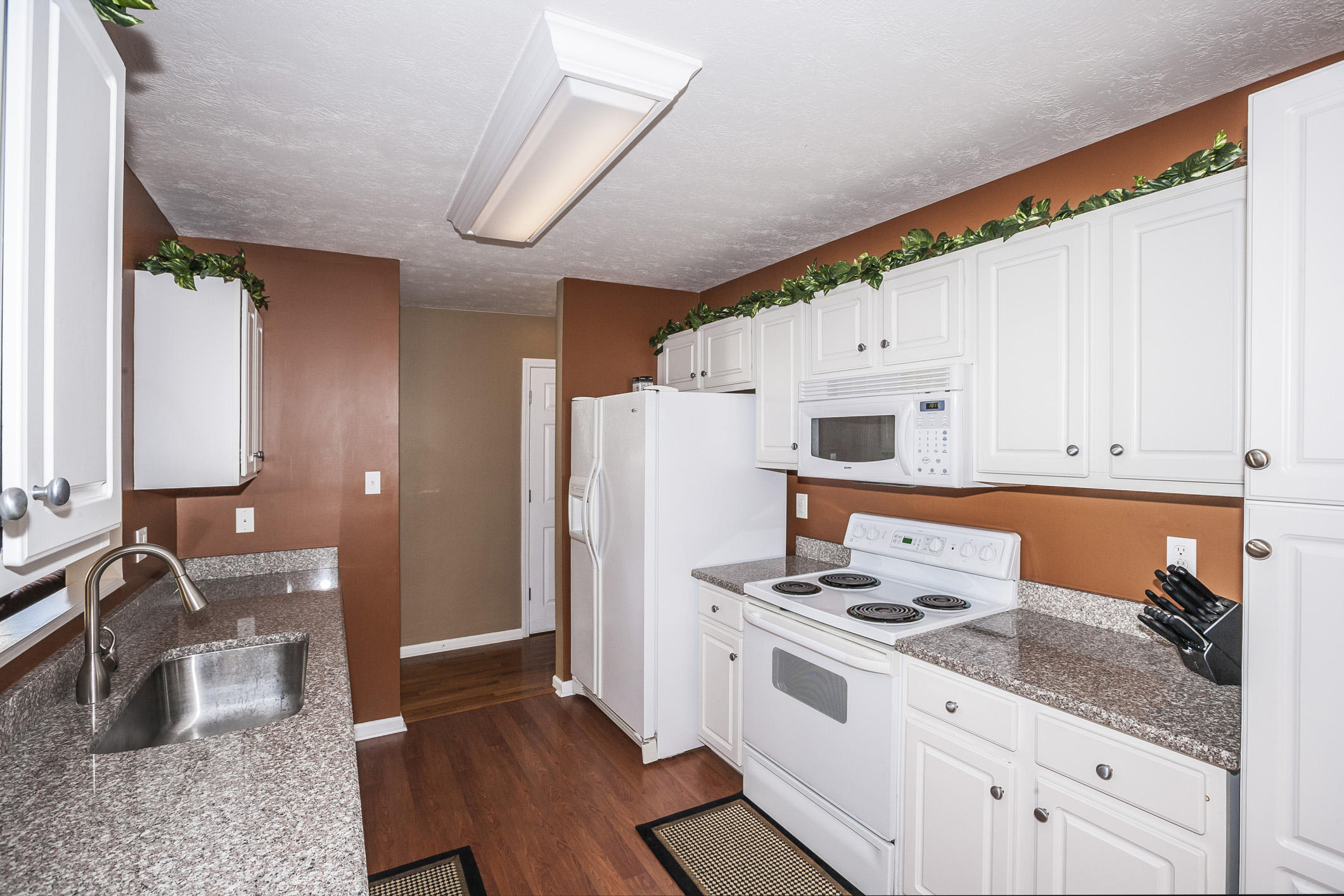 719 Station View Road Knoxville, TN 37919 - Photo 12 of 33 Kitchen