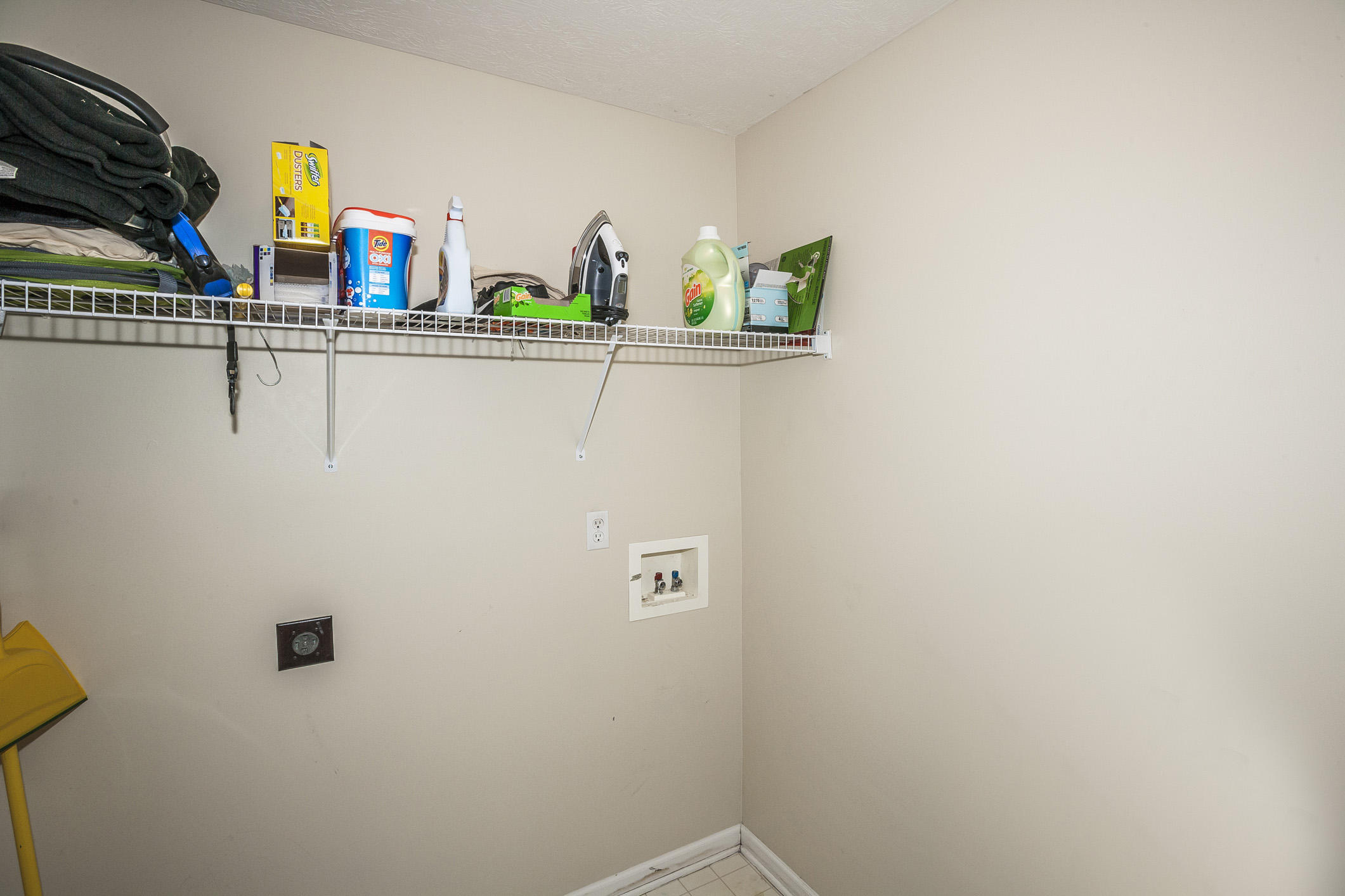 719 Station View Road Knoxville, TN 37919 - Photo 17 of 33 Laundry Room