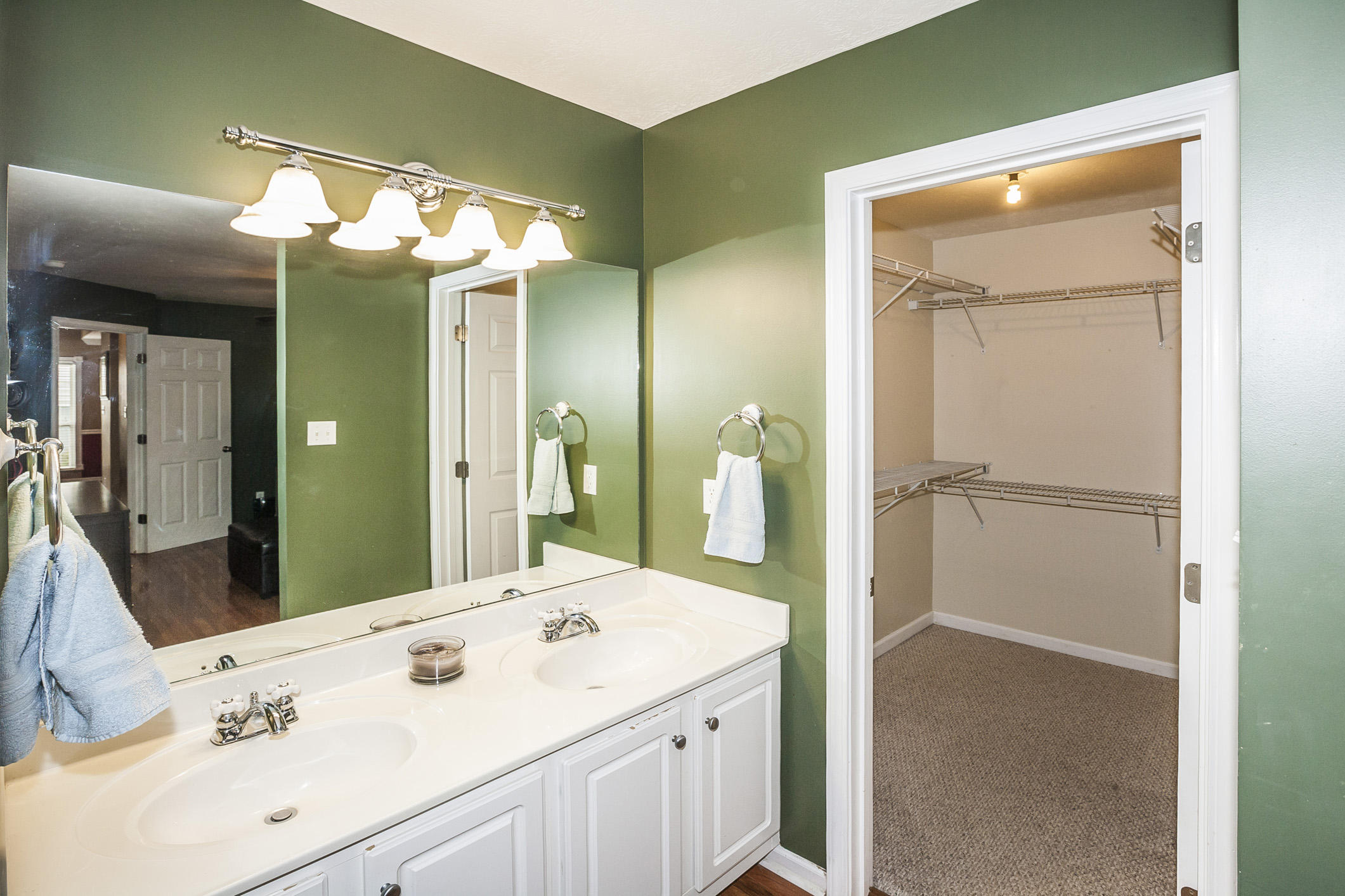719 Station View Road Knoxville, TN 37919 - Photo 21 of 33 Master Bath
