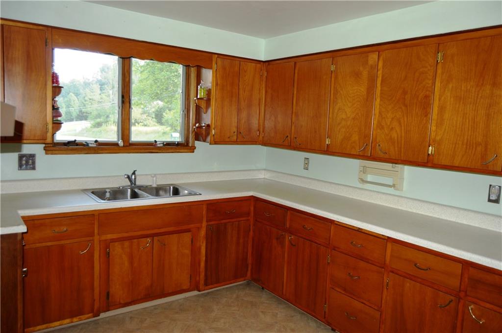 435 Monroe Road Sarver, PA 16055 - Photo 10 of 25