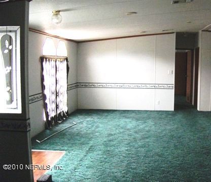 12565 Shark Road Jacksonville, FL 32226 - Photo 10 of 14 a view of a interior in the house