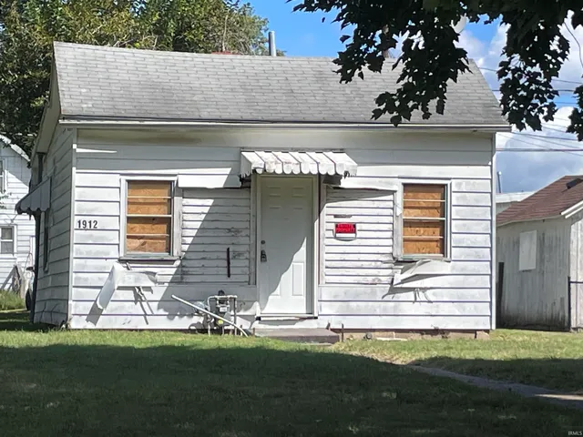 $27,500 | 1912 East Illinois Street, Evansville, IN 47711