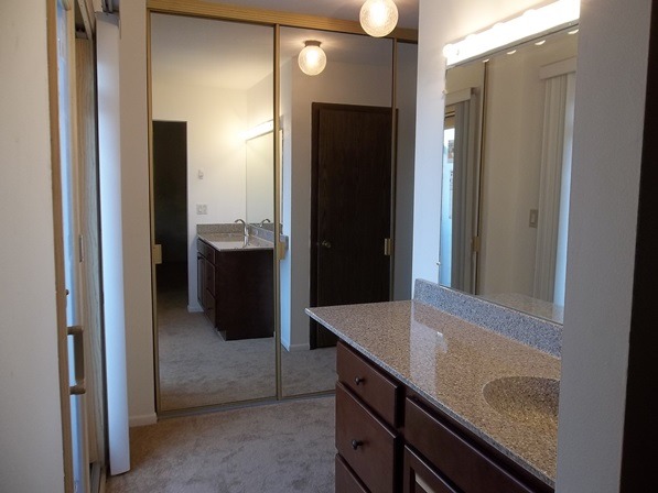 599 Dunham Road Gurnee, IL 60031 - Photo 6 of 10