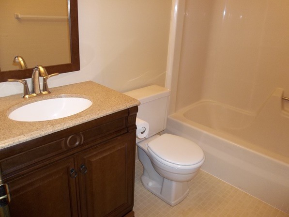 599 Dunham Road Gurnee, IL 60031 - Photo 7 of 10