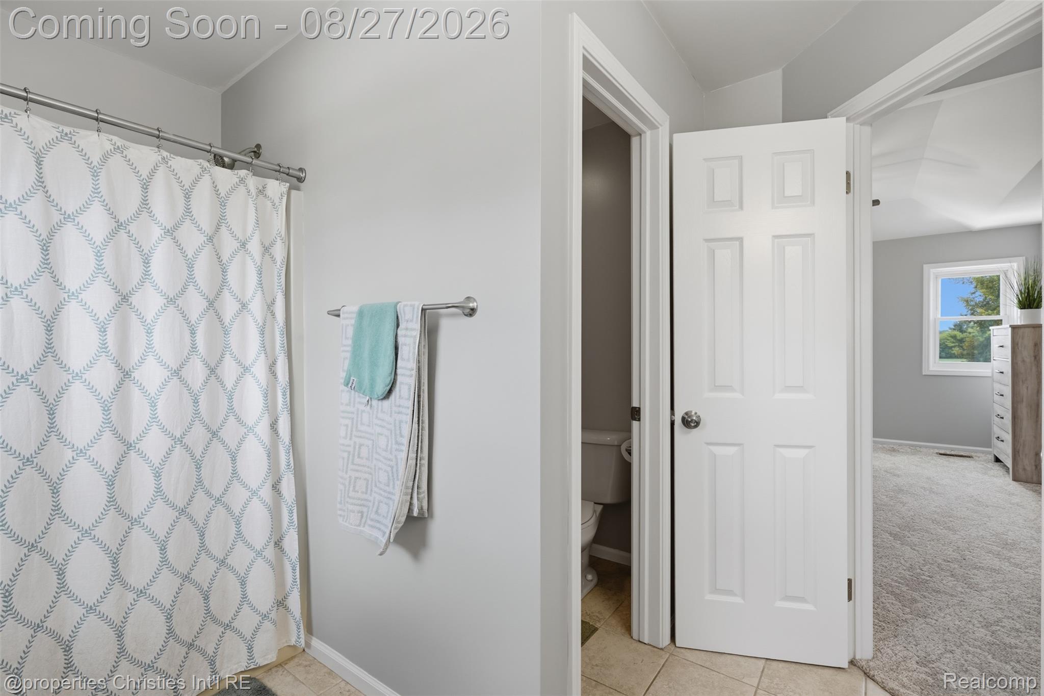 8104 Flintlock Road Mount Morris, MI 48458 - Photo 20 of 42 Primary Bath 230_8104 flintlock rd-30.jpg