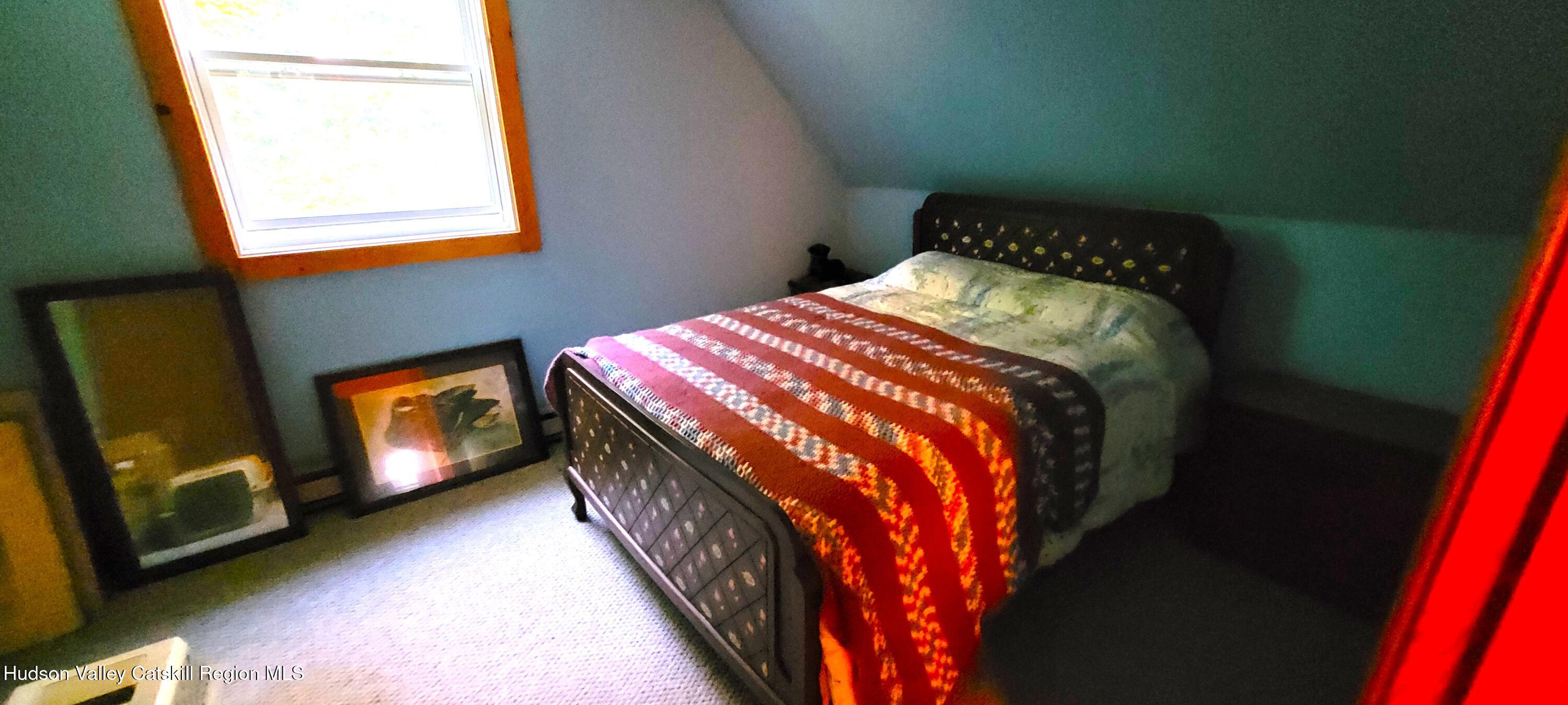 1522 Red Mill Road Greenville, NY 12083 - Photo 10 of 26 red mill bed