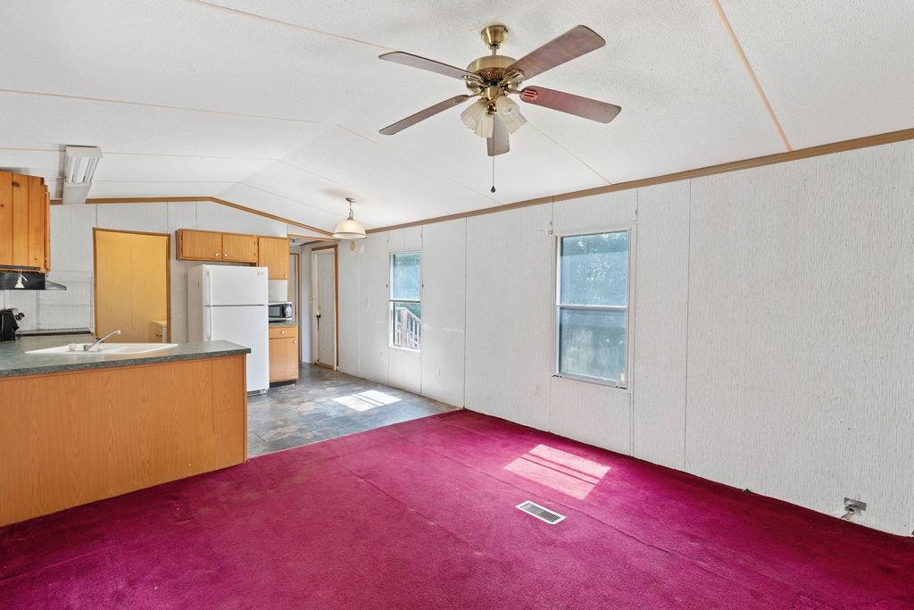 186 Corry Road Blacksburg, SC 29702 - Photo 3 of 33