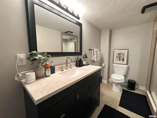 $210,000 | 606 West Lincoln Street, De Soto, IL 62924