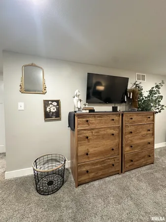 $210,000 | 606 West Lincoln Street, De Soto, IL 62924