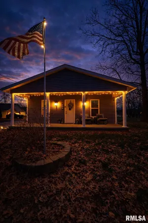 $210,000 | 606 West Lincoln Street, De Soto, IL 62924