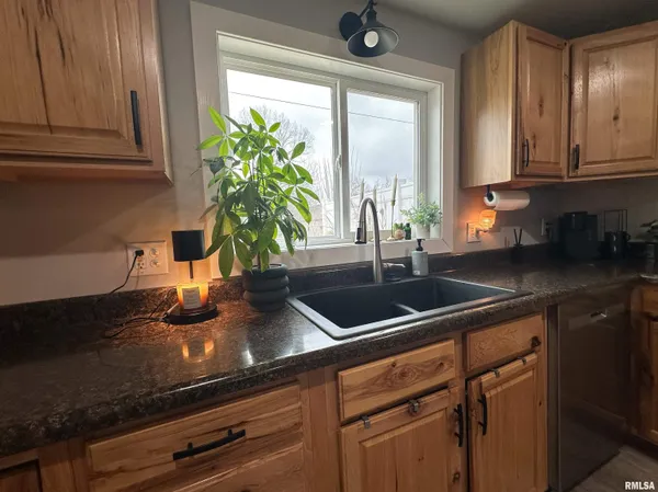 $210,000 | 606 West Lincoln Street, De Soto, IL 62924