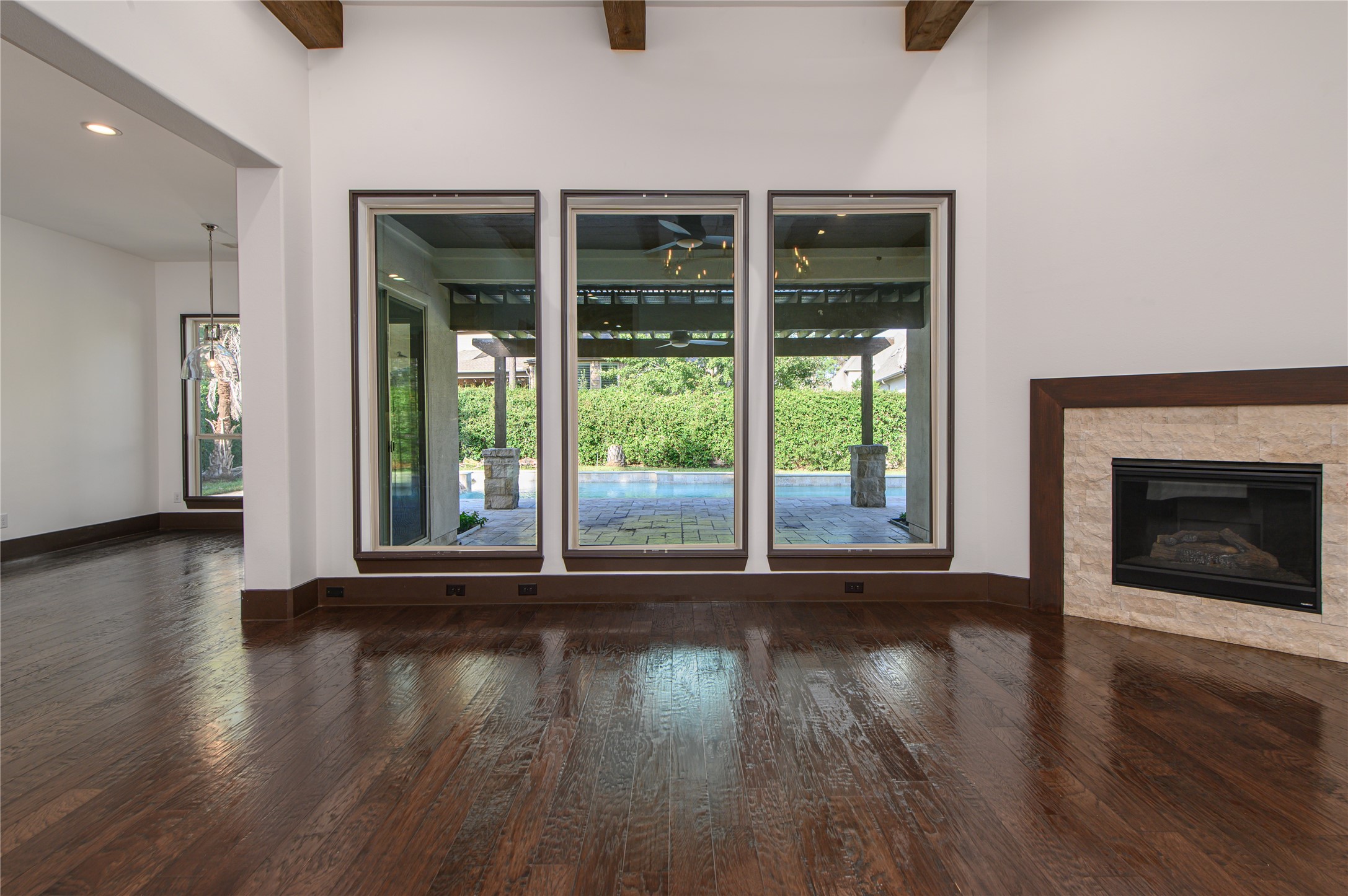 30 Freestone Stream Place Spring, TX 77389 - Photo 10 of 43 AMAZING POOL VIEW FROM LIVING AREA