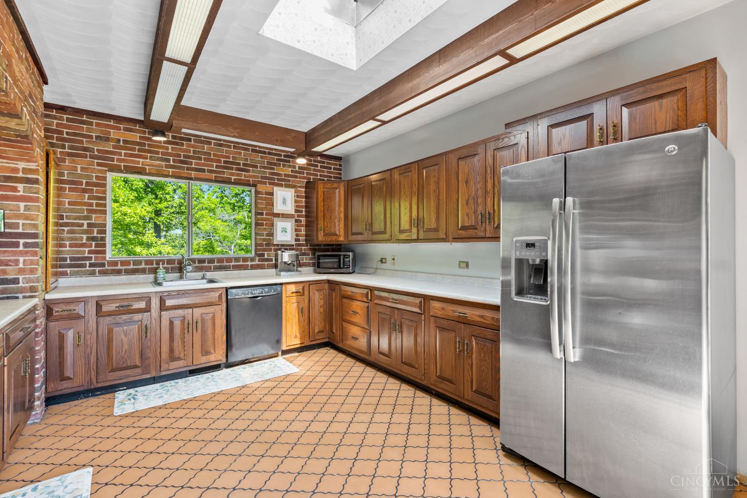 265 Bonham Road Cincinnati, OH 45215 - Photo 21 of 71 Gallery Image 21