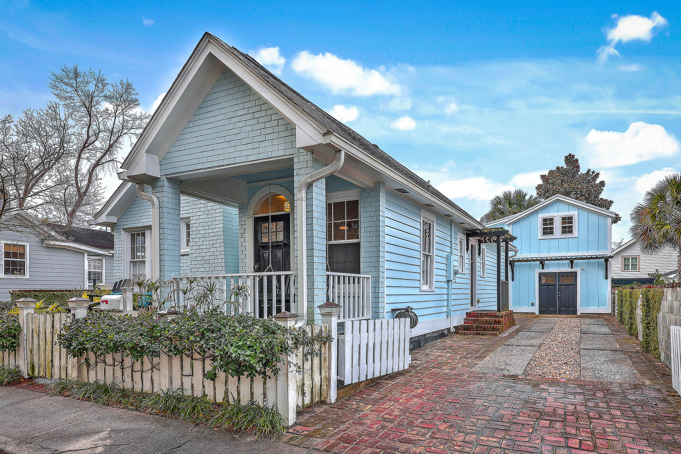 5 Sutherland Court Charleston, SC 29403 - Photo 3 of 53 5 Sutherland-3