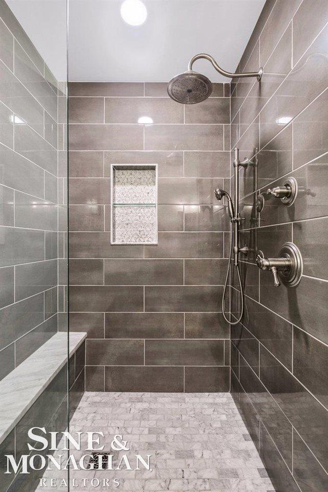 562 Shoreham Road Grosse Pointe, MI 48236 - Photo 21 of 36 50059926-20.JPG