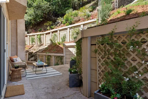 $2,595,000 | 23 Valant Place, Piedmont, CA 94610