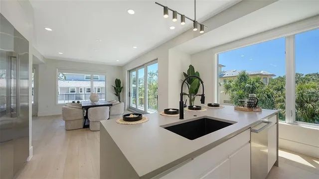 $3,990,000 | 8800 Midnight Pass Road, Sarasota, FL 34242