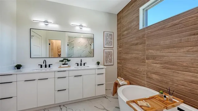 $3,990,000 | 8800 Midnight Pass Road, Sarasota, FL 34242