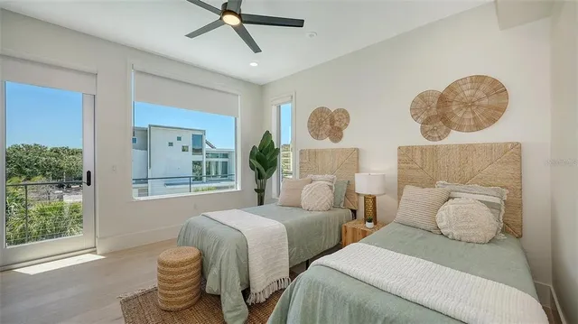 $3,990,000 | 8800 Midnight Pass Road, Sarasota, FL 34242