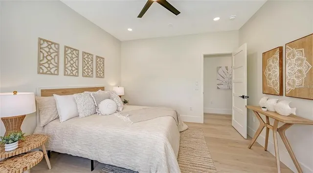 $3,990,000 | 8800 Midnight Pass Road, Sarasota, FL 34242